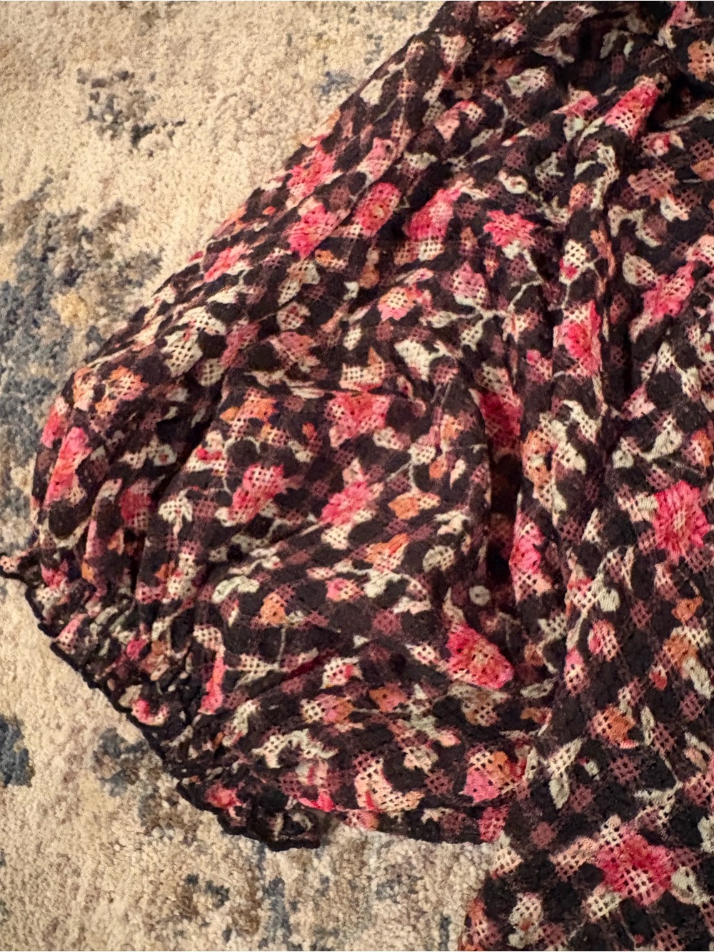 Free People Size M Floral Puff Sleeve Peasant Top - Black with Pink Floral - Picture 5 of 5